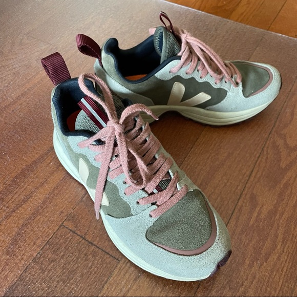 Veja Venturi suede sneakers 38 (womens 7/7.5) SUEDE KAKI SABLE OXFORD-GREY - Picture 1 of 5